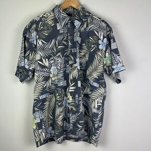 Hilo Hattie’s Mens Size L Hawaiian Print Wood Button Casual Shirt 100% Cotton